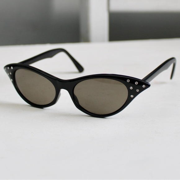 Vintage Accessories - Vintage 1950's Women's Black Rhinestone Cat Eye Sunglasses